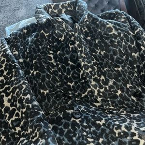 Leopard coat